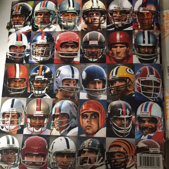 An Awesome Man Cave Football 🏈 Book. - Picture 4 of 4